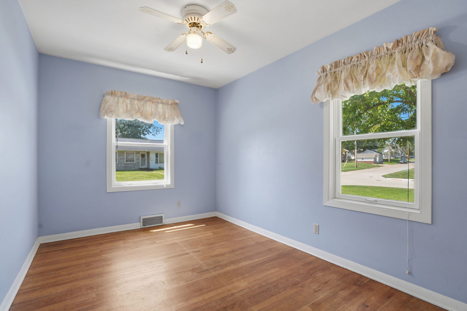3002 15th Street Moline, IL 61265 - Photo 14 of 25