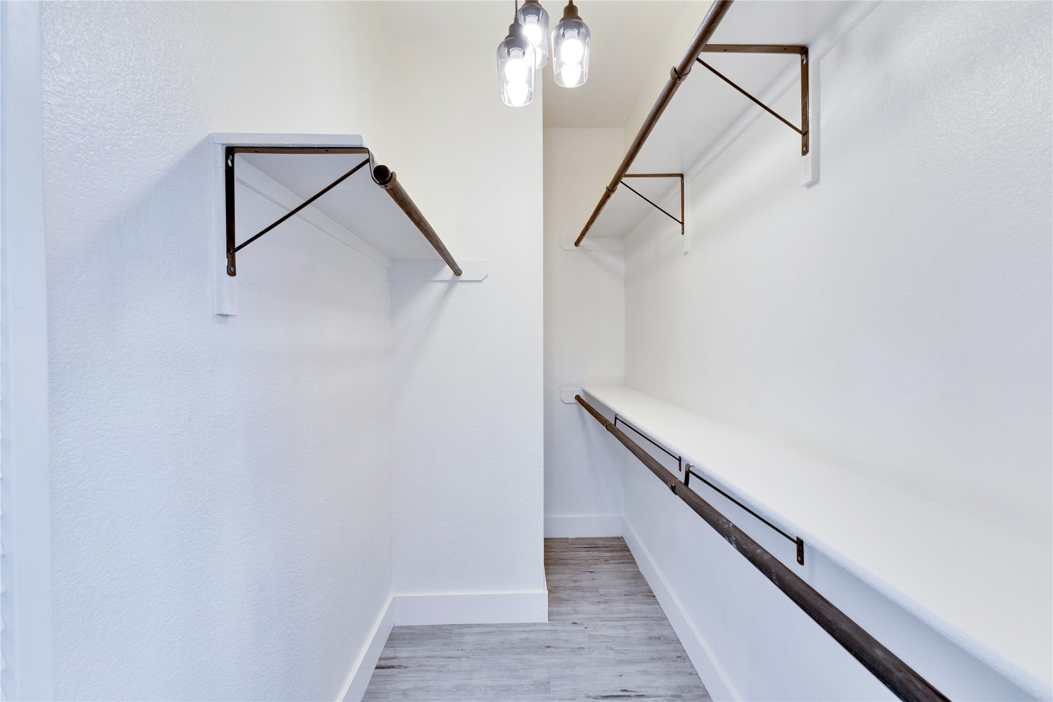 314 Saxon Lane Austin, TX 78741 - Photo 24 of 24 a view of entryway