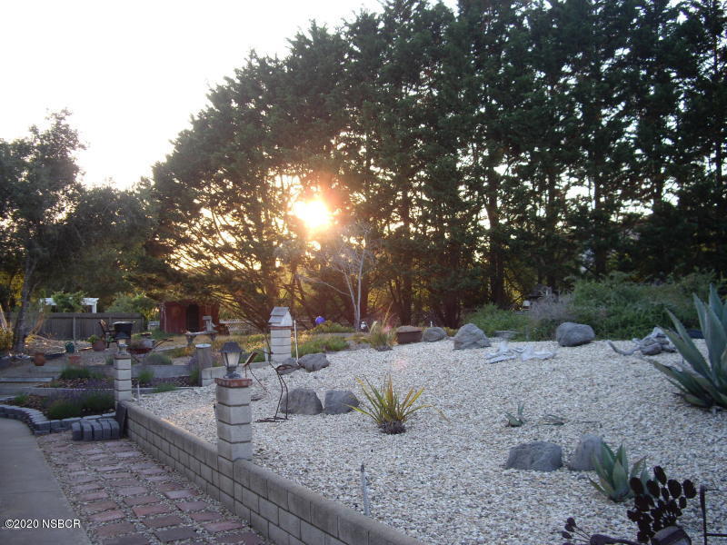 3165 Christopher Drive Lompoc, CA 93436 - Photo 46 of 52 a view of a yard with sitting area