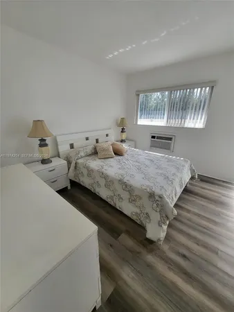 $1,595 | 600 Layne Boulevard, Unit 216, Hallandale Beach, FL 33009