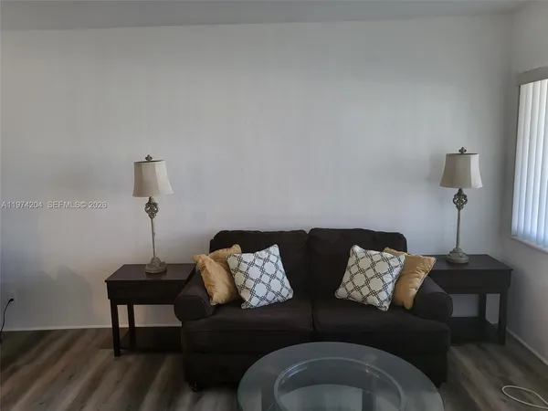 $1,595 | 600 Layne Boulevard, Unit 216, Hallandale Beach, FL 33009