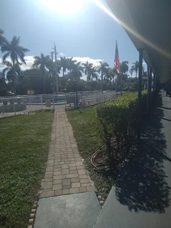 $1,595 | 600 Layne Boulevard, Unit 216, Hallandale Beach, FL 33009