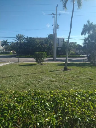 $1,595 | 600 Layne Boulevard, Unit 216, Hallandale Beach, FL 33009