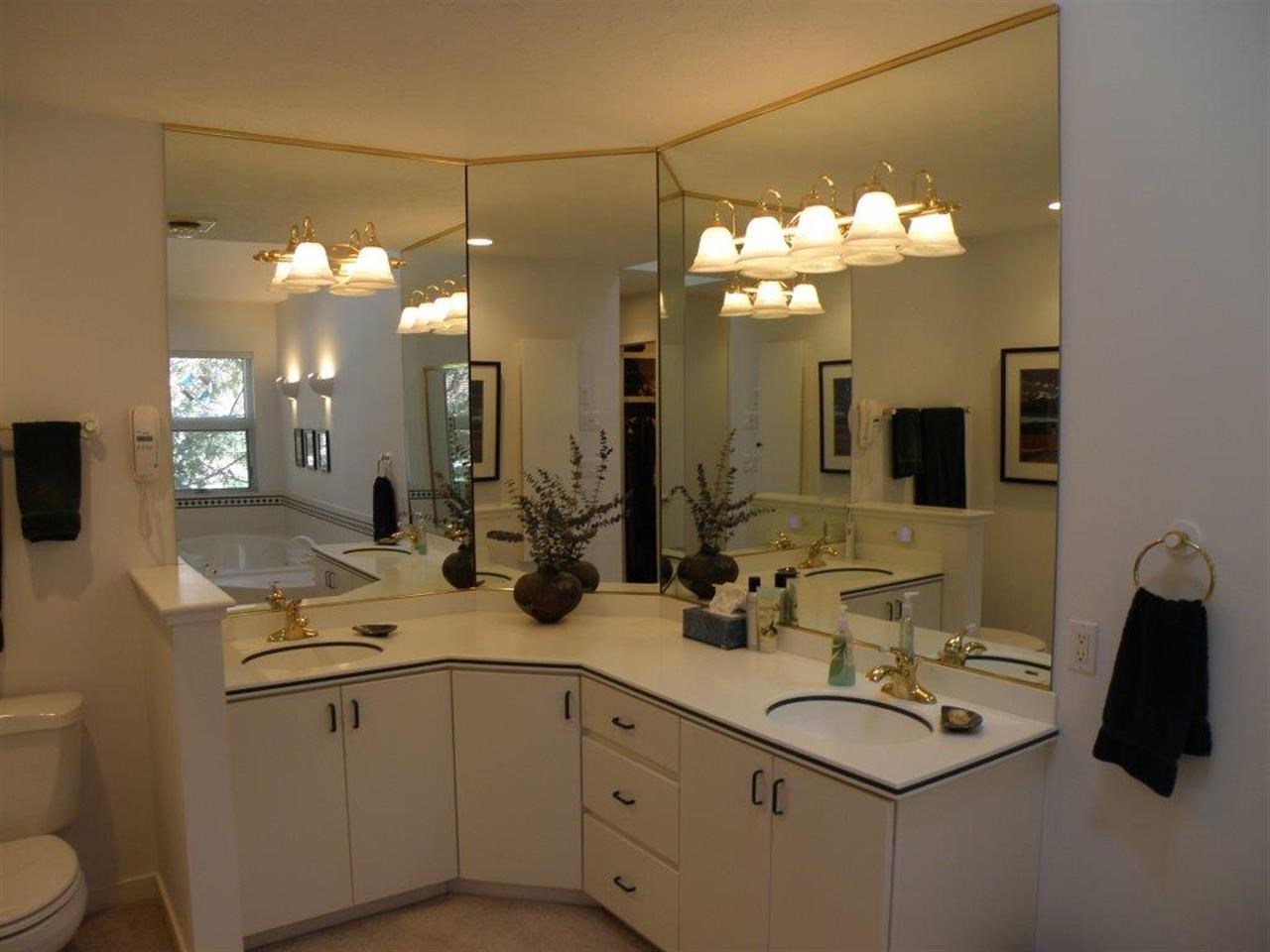 2212 Wakefield Road Goshen, IN 46528 - Photo 13 of 30 Gallery Image 13