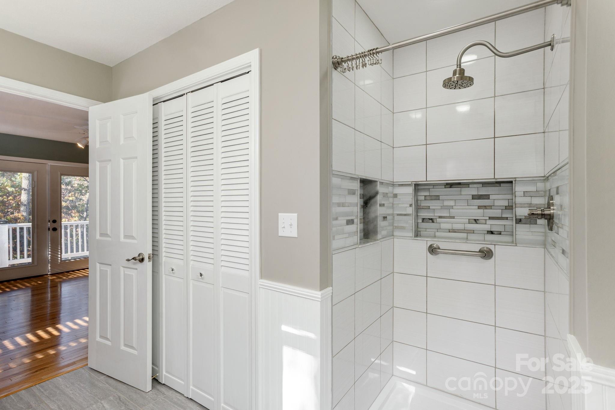 10 Tahchee Trail Fletcher, NC 28732 - Photo 18 of 48 a bathroom with a shower
