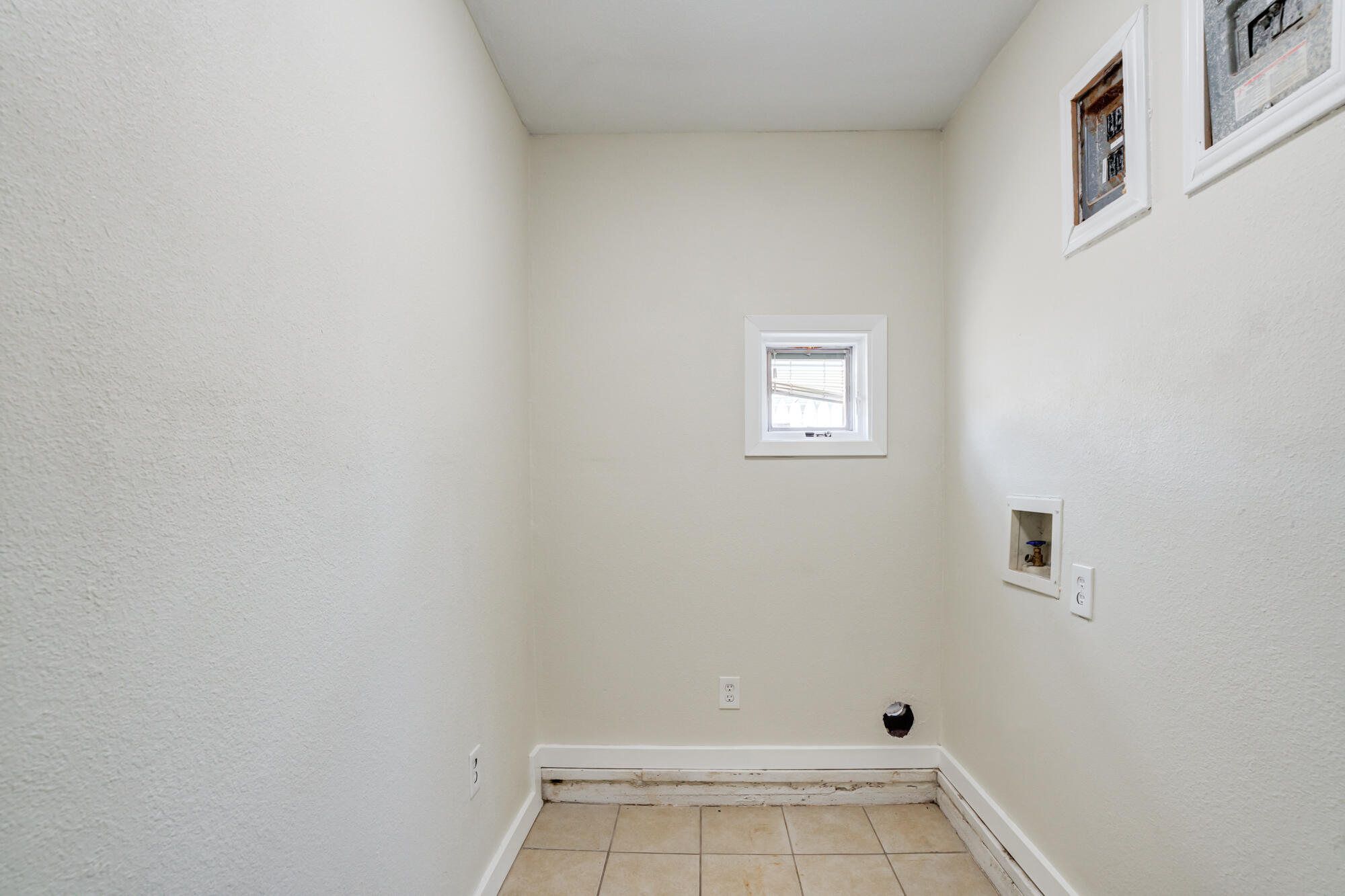 1508 39th Street Lubbock, TX 79412 - Photo 22 of 24 DSC02416_17_18_19_20