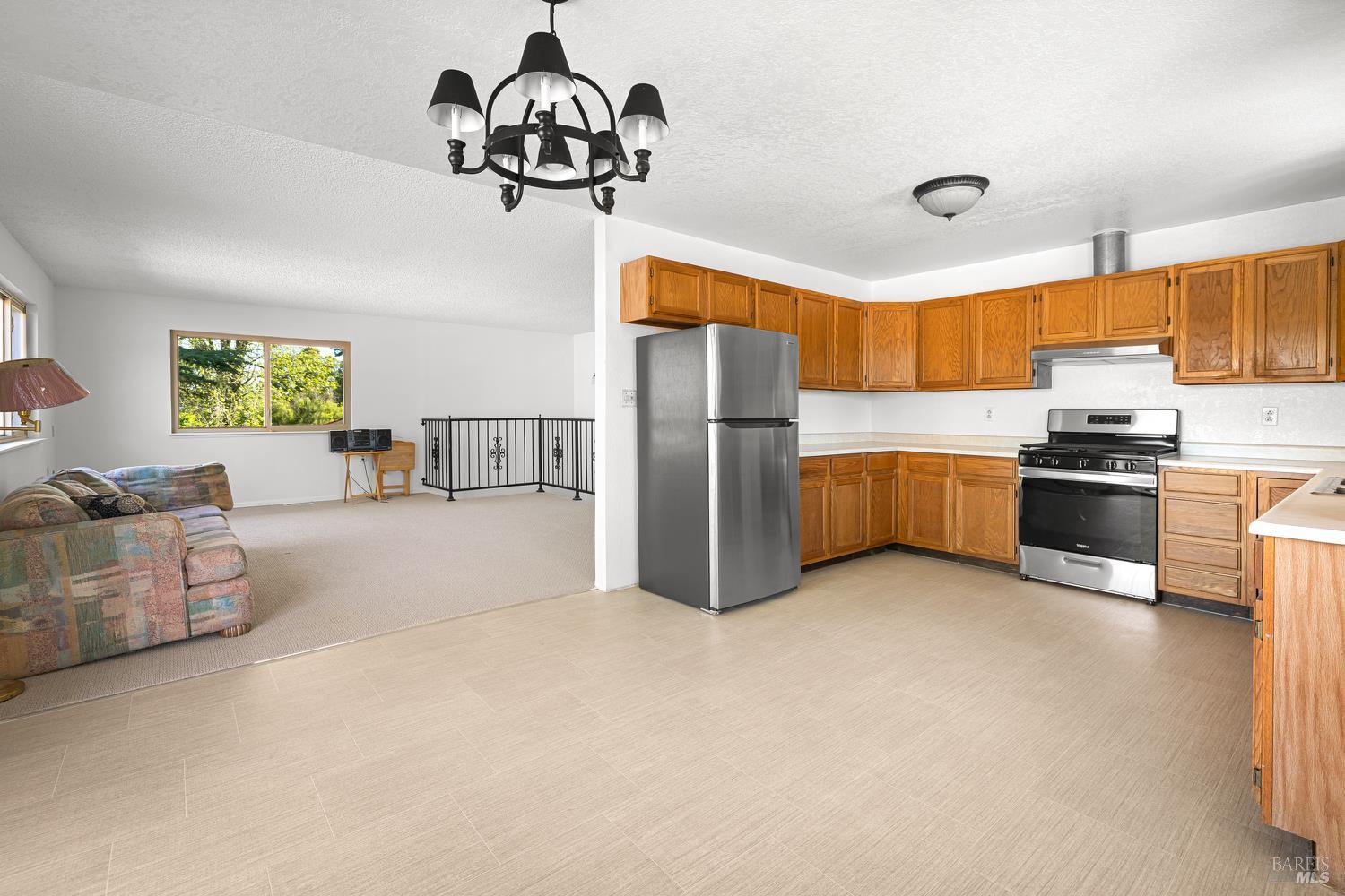611 Hendley Street Santa Rosa, CA 95404 - Photo 13 of 54