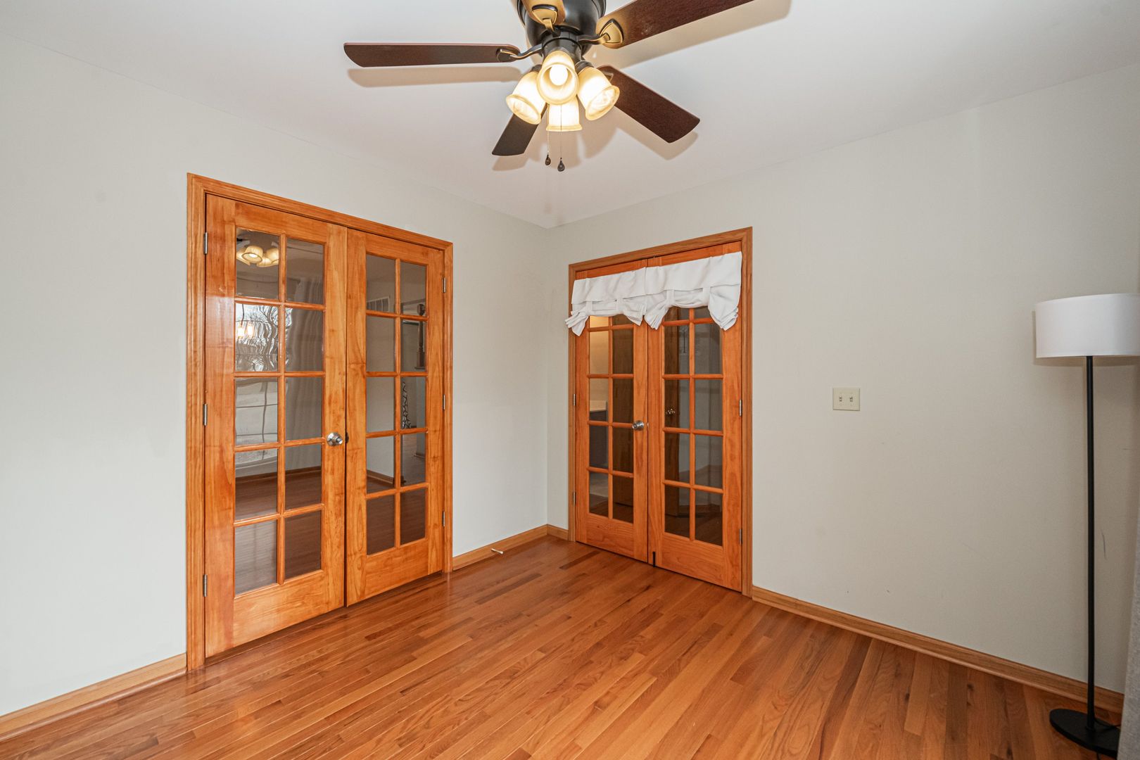 1914 Prairie Ridge Court Plainfield, IL 60586 - Photo 7 of 36
