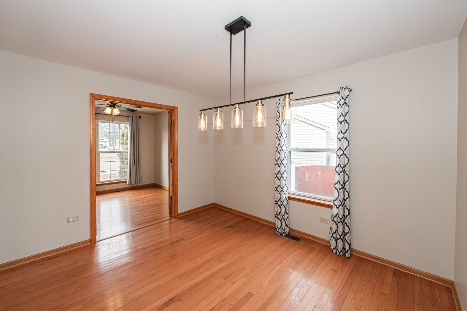 1914 Prairie Ridge Court Plainfield, IL 60586 - Photo 10 of 36