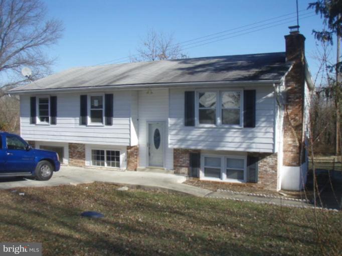 13031 Clarion Road Fort Washington, MD 20744 - Photo 1 of 25 Exterior (Main)