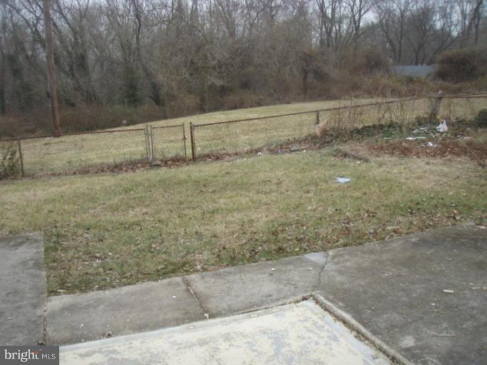 13031 Clarion Road Fort Washington, MD 20744 - Photo 16 of 25 Back yard