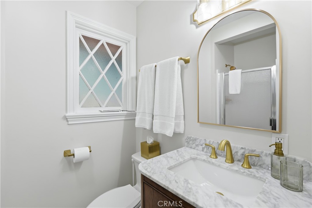 15946 Woodvale Road Encino, CA 91436 - Photo 34 of 51