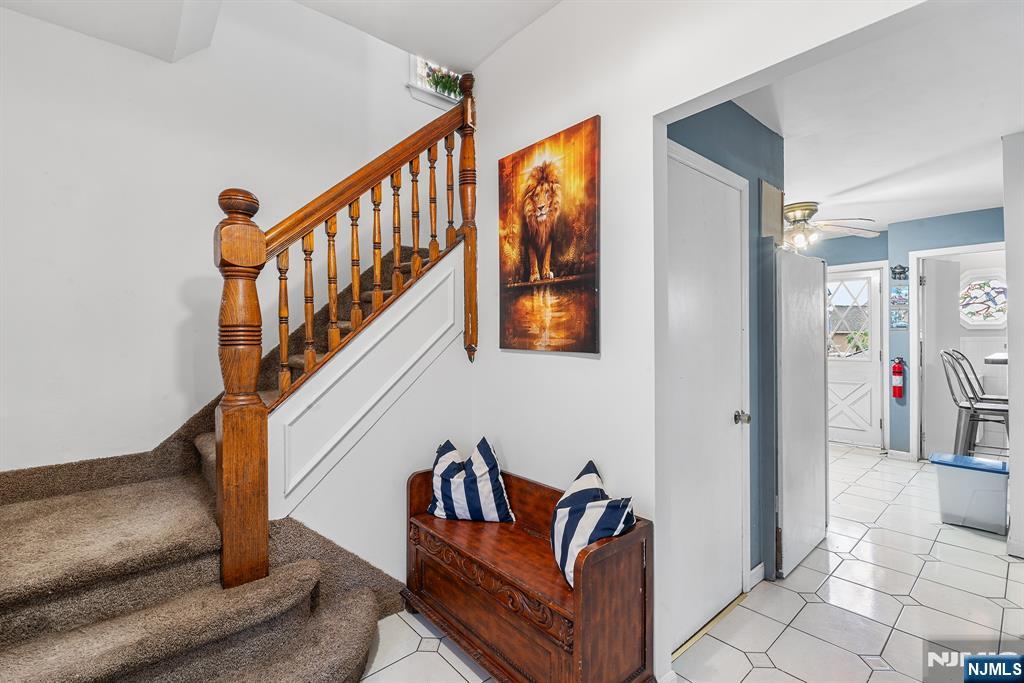 656 Devon Street Kearny, NJ 07032 - Photo 5 of 28