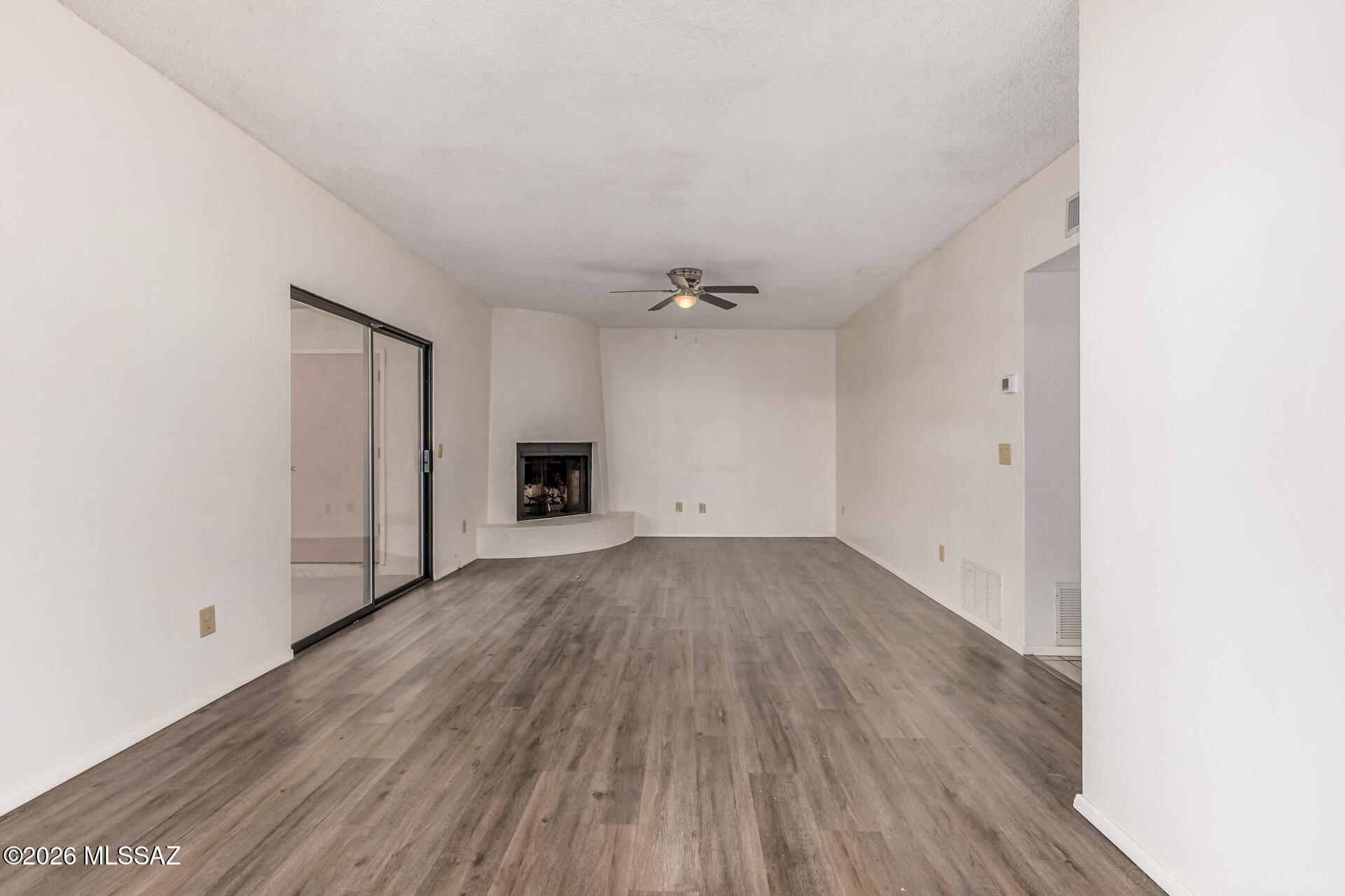 1949 North Swan Road, Unit 27 Tucson, AZ 85712 - Photo 7 of 31 07 Swan