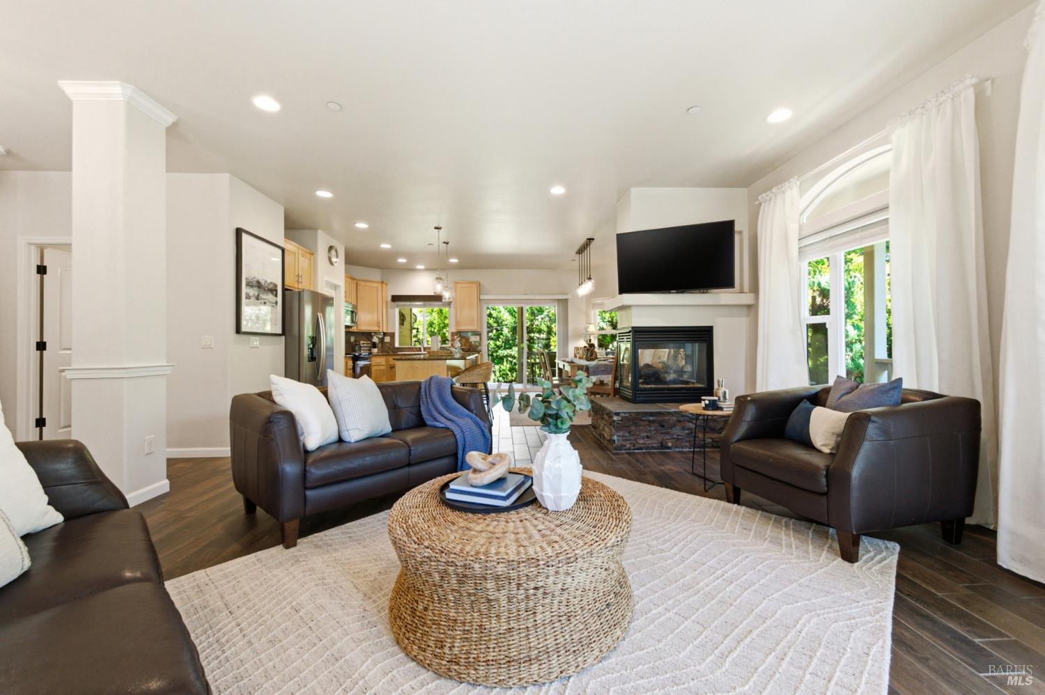 10041 Starr Road Windsor, CA 95492 - Photo 9 of 56