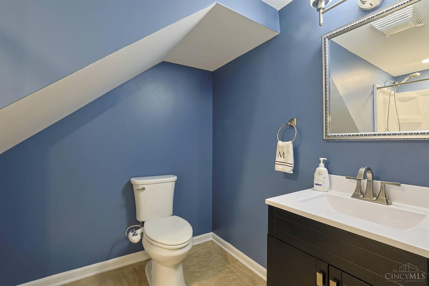 3958 Ridgecombe Drive Cincinnati, OH 45248 - Photo 22 of 34 Gallery Image 22