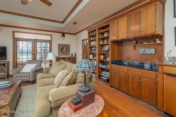 $715,000 | 617 South Wedgewood Road, Starkville, MS 39759