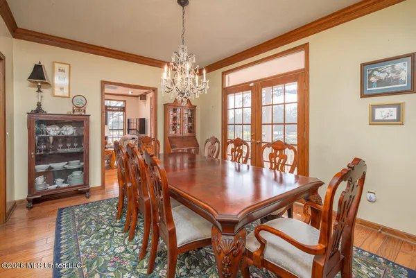 $715,000 | 617 South Wedgewood Road, Starkville, MS 39759