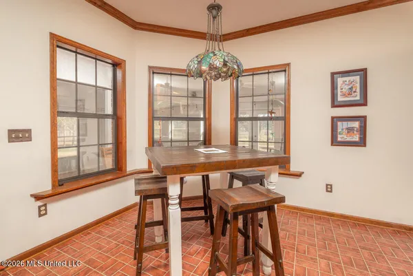 $715,000 | 617 South Wedgewood Road, Starkville, MS 39759
