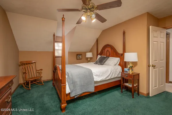 $715,000 | 617 South Wedgewood Road, Starkville, MS 39759