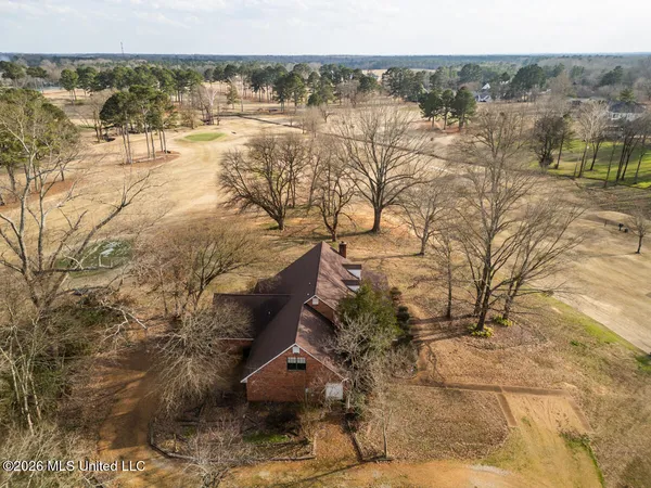 $715,000 | 617 South Wedgewood Road, Starkville, MS 39759