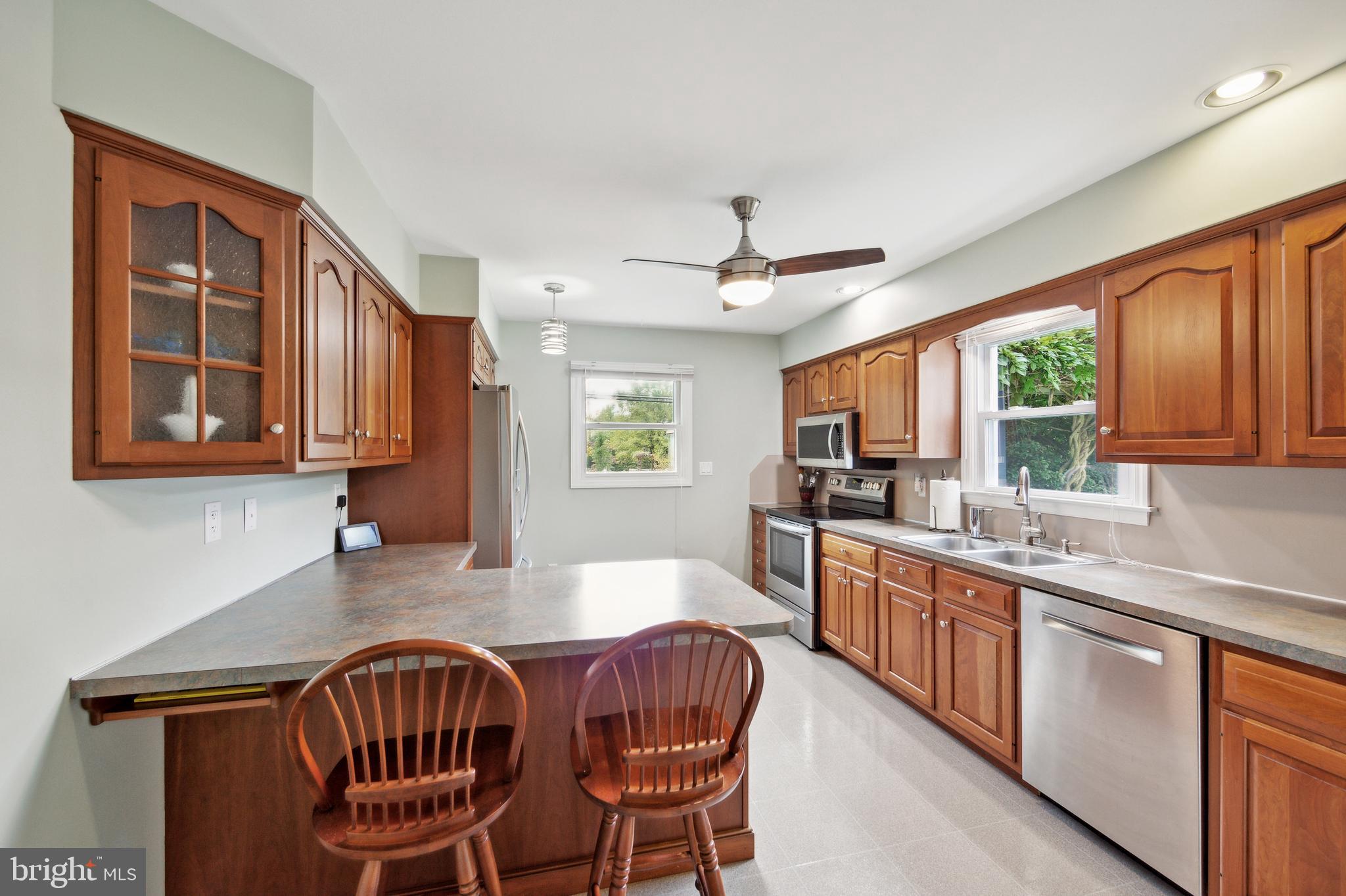 11 Mauger Road Elverson, PA 19520 - Photo 13 of 39 Kitchen
