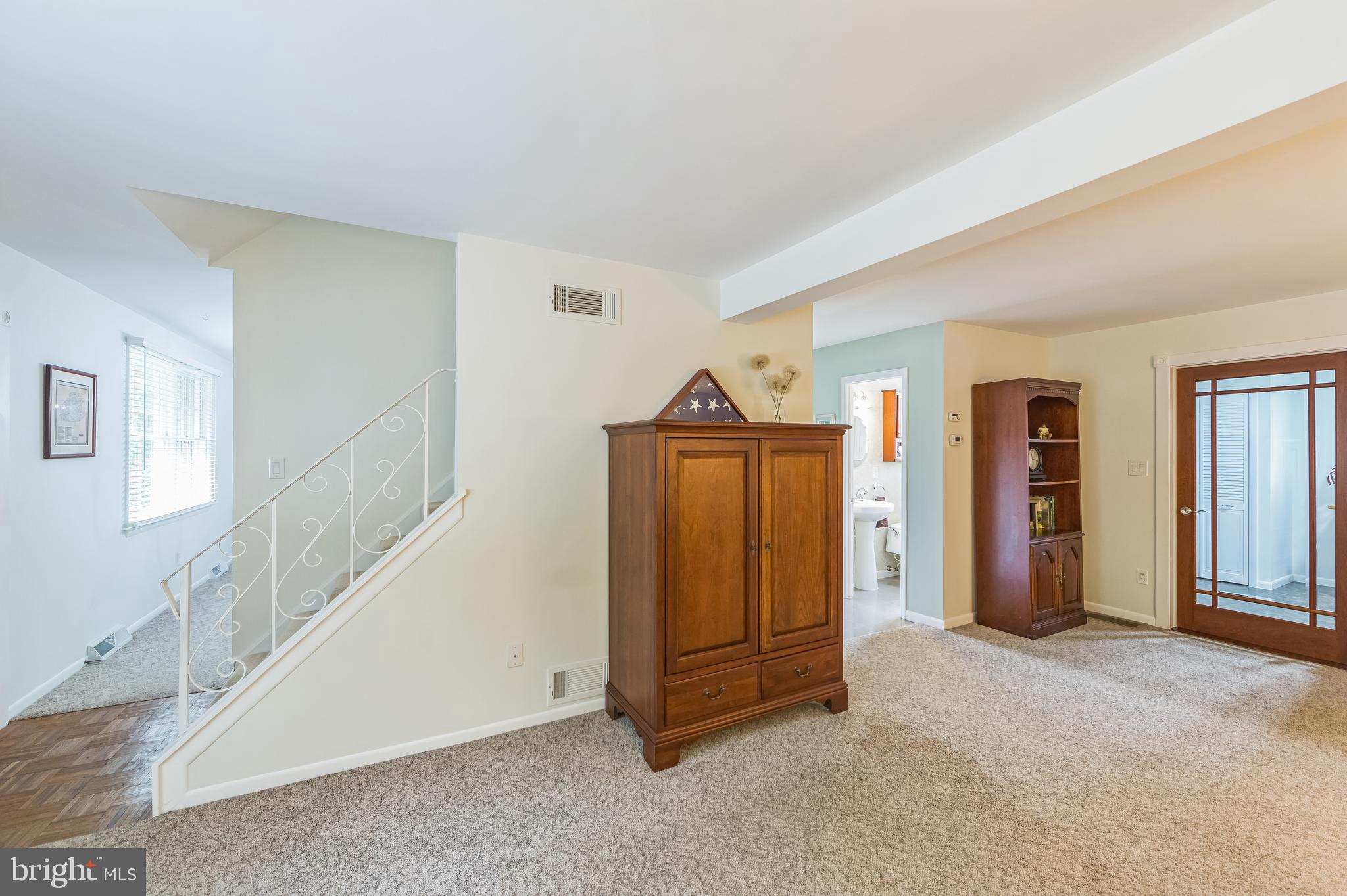 11 Mauger Road Elverson, PA 19520 - Photo 5 of 39 Living Room