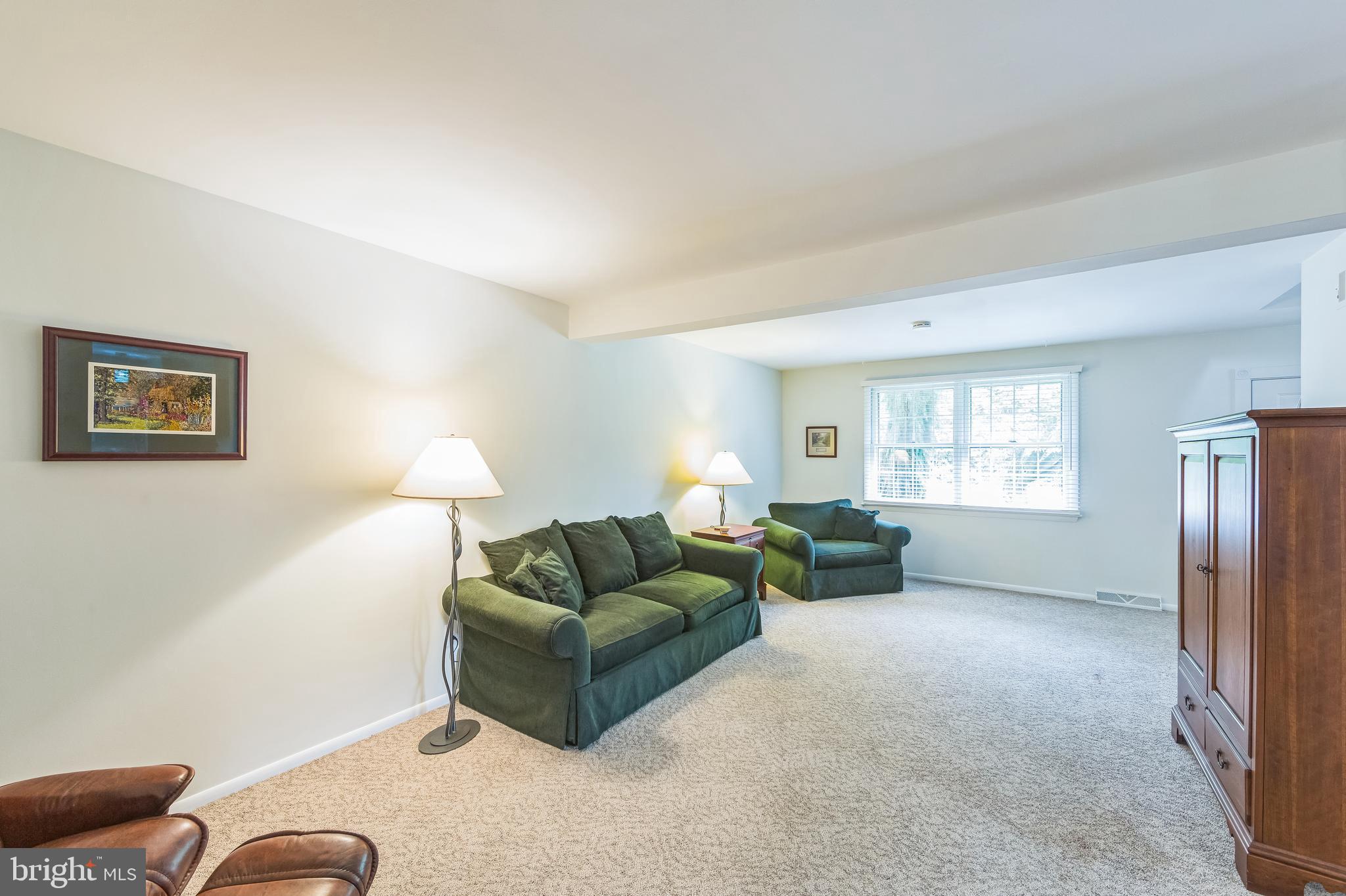 11 Mauger Road Elverson, PA 19520 - Photo 8 of 39 Living Room