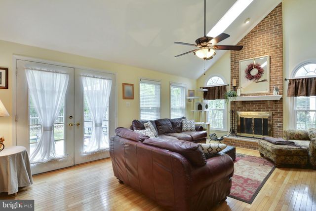 $643,000 | 3 Vinson Court, Sterling, VA 20165