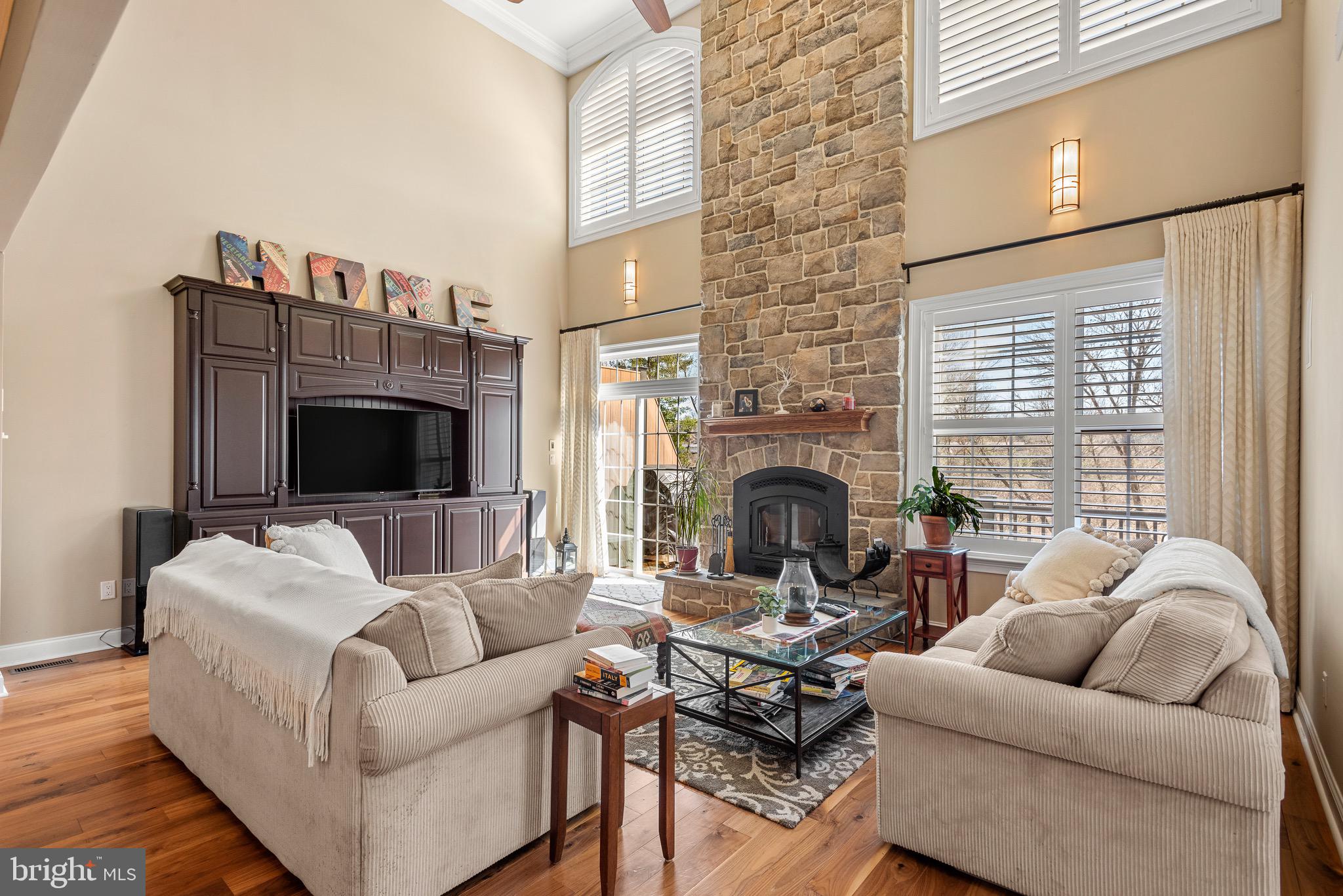 416 Ravenscliff Drive Springfield, PA 19064 - Photo 22 of 48 2-Story Family Room