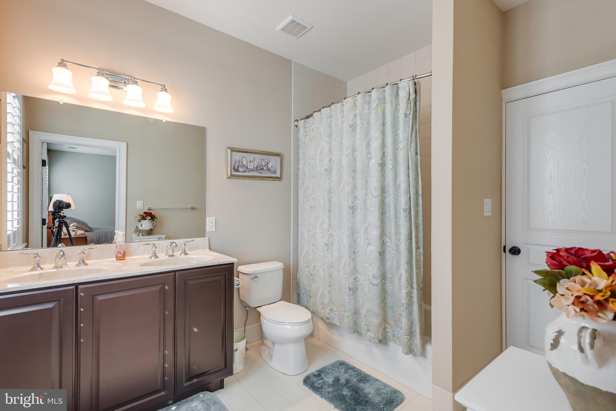 416 Ravenscliff Drive Springfield, PA 19064 - Photo 36 of 48 Full Bathroom