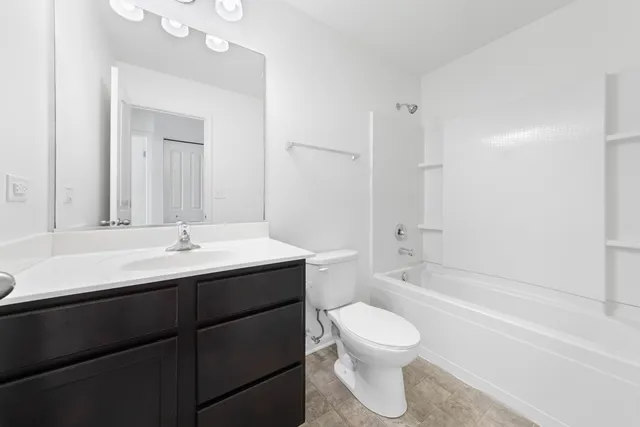 $299,000 | 2307 Upland Road, Pingree Grove, IL 60140