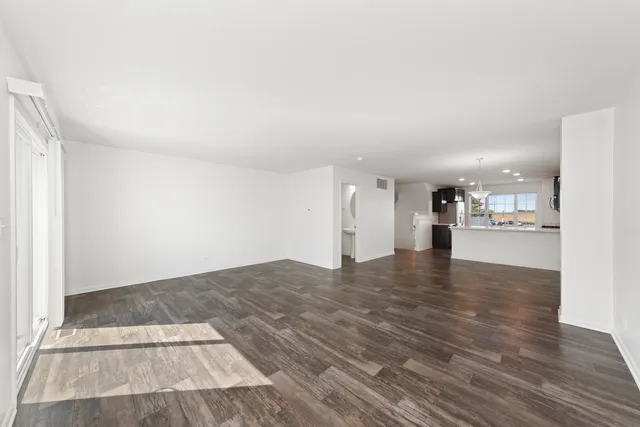 $299,000 | 2307 Upland Road, Pingree Grove, IL 60140