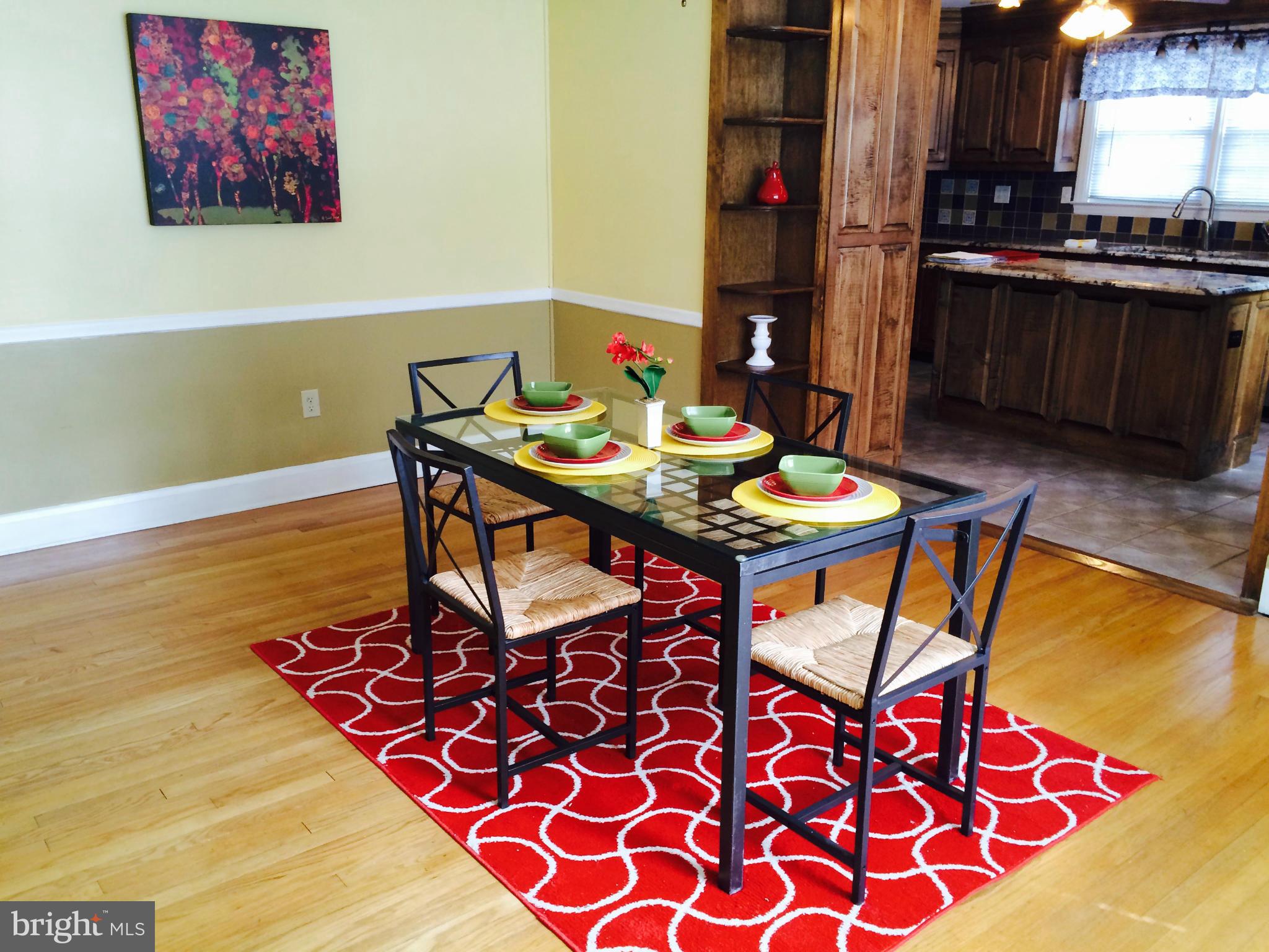 1420 Glendale Road Baltimore, MD 21239 - Photo 10 of 23 Dining Room