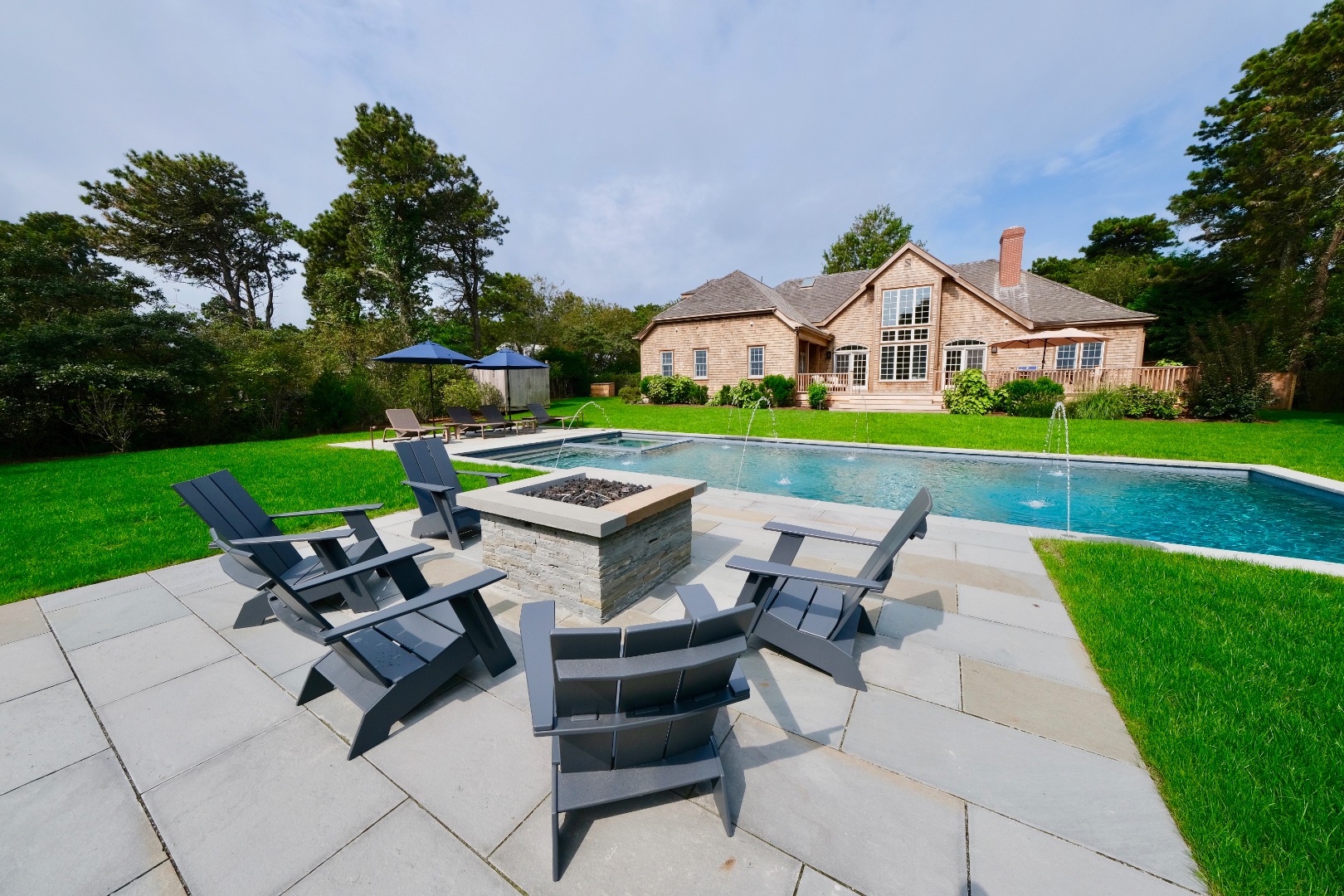 33 Brewster Road Nantucket, MA 02554 - Photo 6 of 55 Gallery Image 6