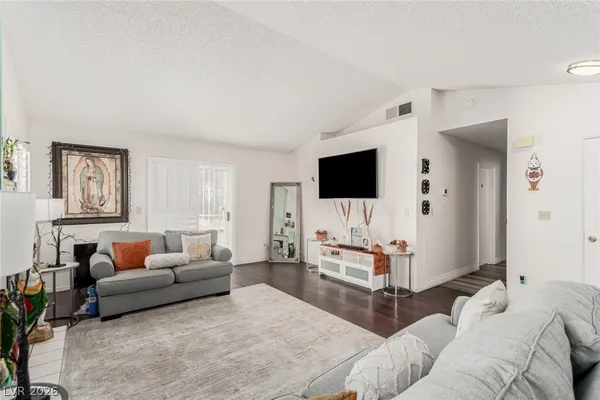 $400,000 | 2236 Welsey Manor Drive, Las Vegas, NV 89156