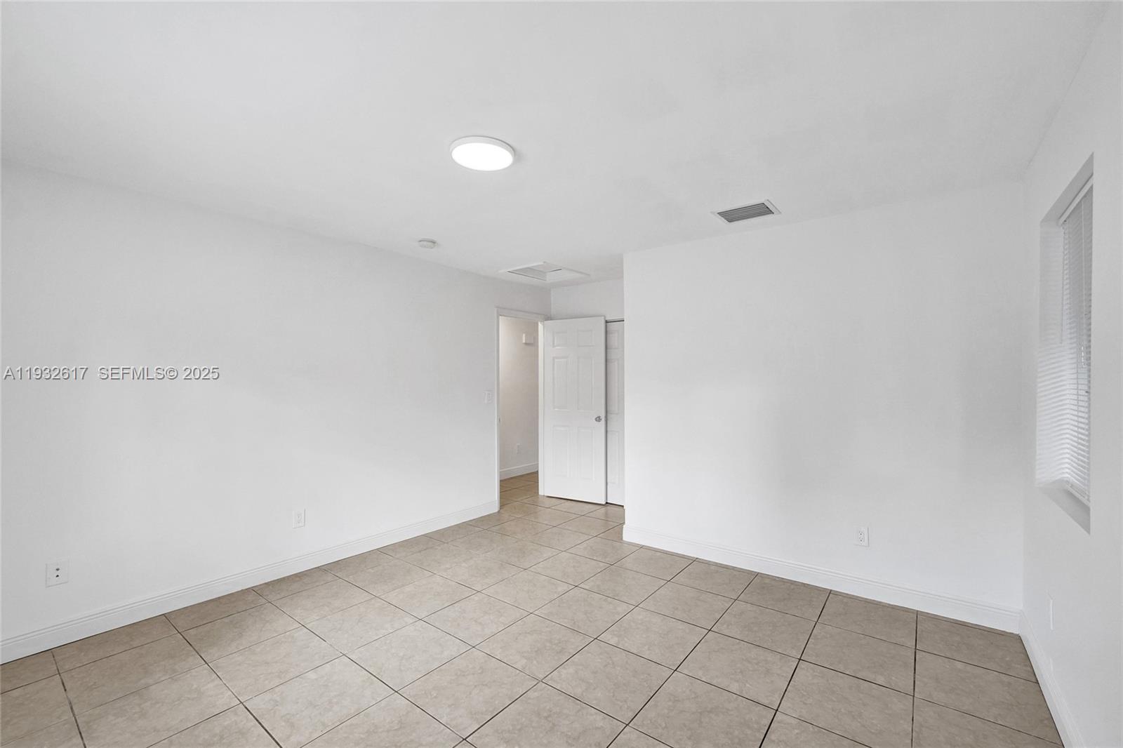 30 Southwest 8th Street, Unit 1 Hallandale Beach, FL 33009 - Photo 23 of 75