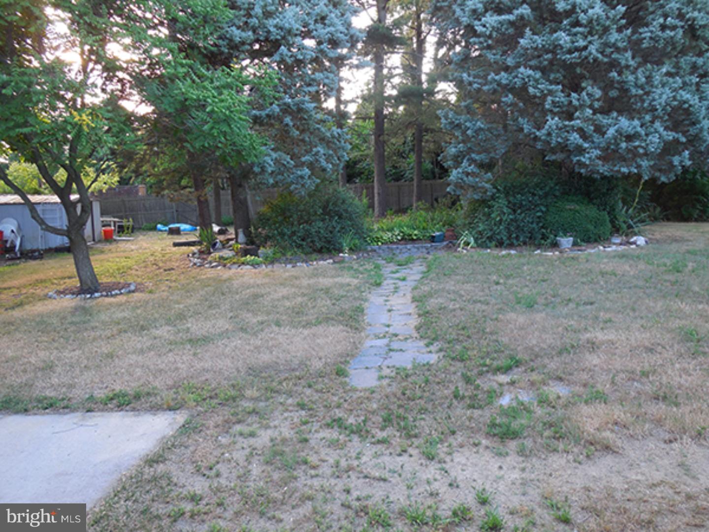 611 Vassar Road Deptford, NJ 08090 - Photo 9 of 24 Gallery Image 9
