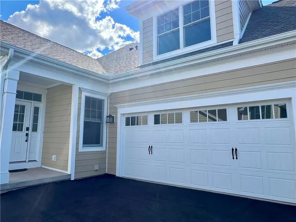 $495,000 | 241 Bretlyn Circle, Brighton, NY 14618