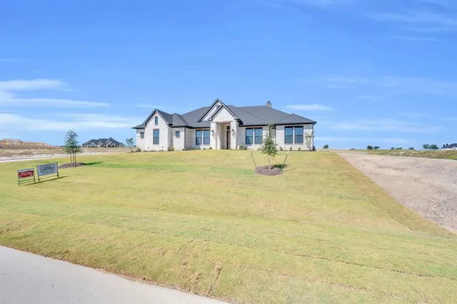 $3,900 | 270 Marie Lane, Waxahachie, TX 75167