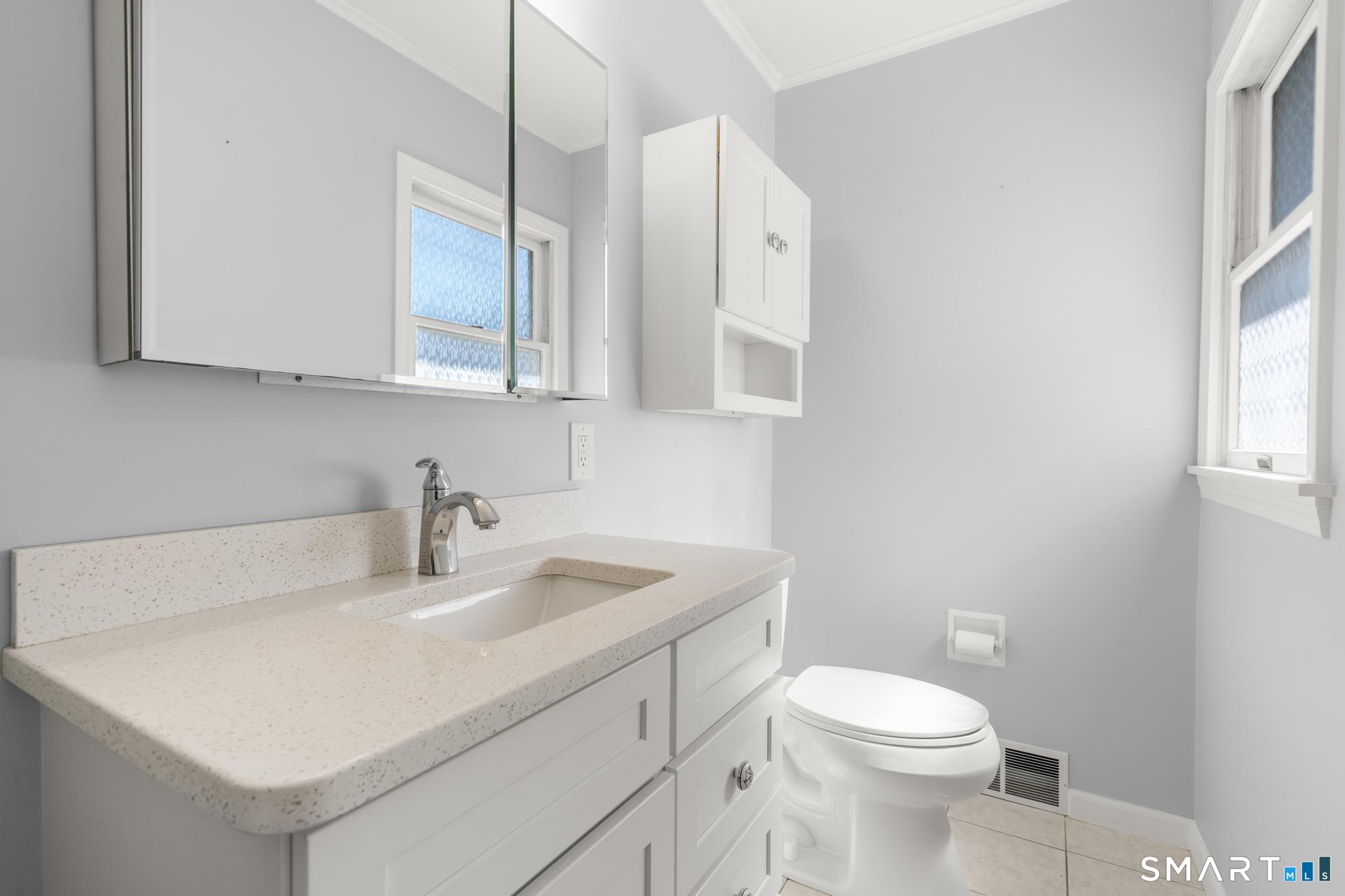 48 Prospect Avenue East Lyme, CT 06357 - Photo 24 of 38