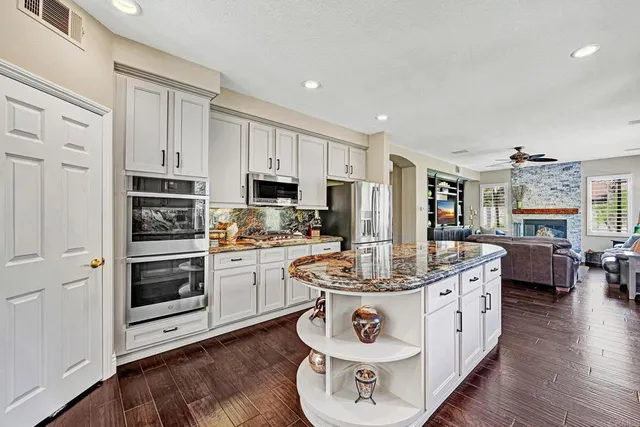 $1,325,000 | 1463 Belmont Park Road, Oceanside, CA 92057