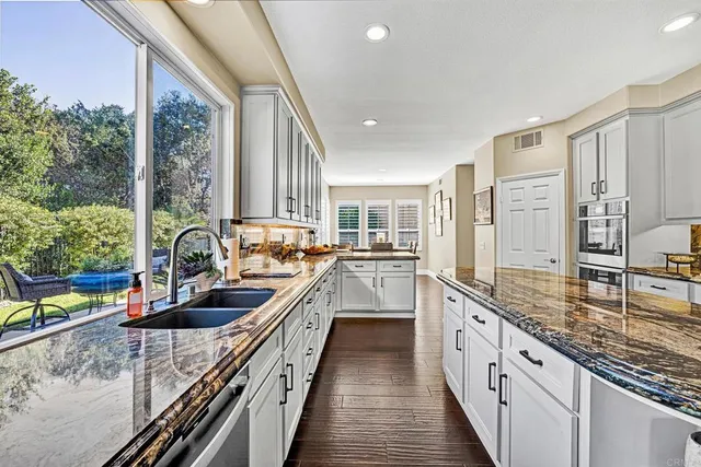$1,325,000 | 1463 Belmont Park Road, Oceanside, CA 92057