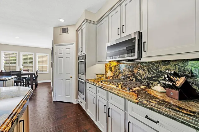 $1,325,000 | 1463 Belmont Park Road, Oceanside, CA 92057