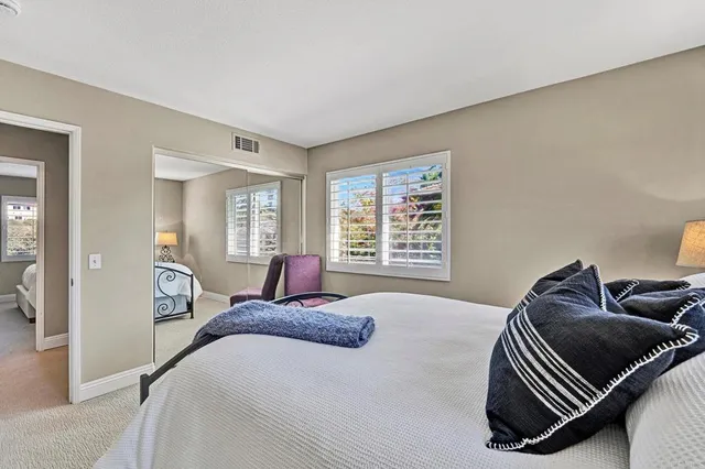 $1,325,000 | 1463 Belmont Park Road, Oceanside, CA 92057