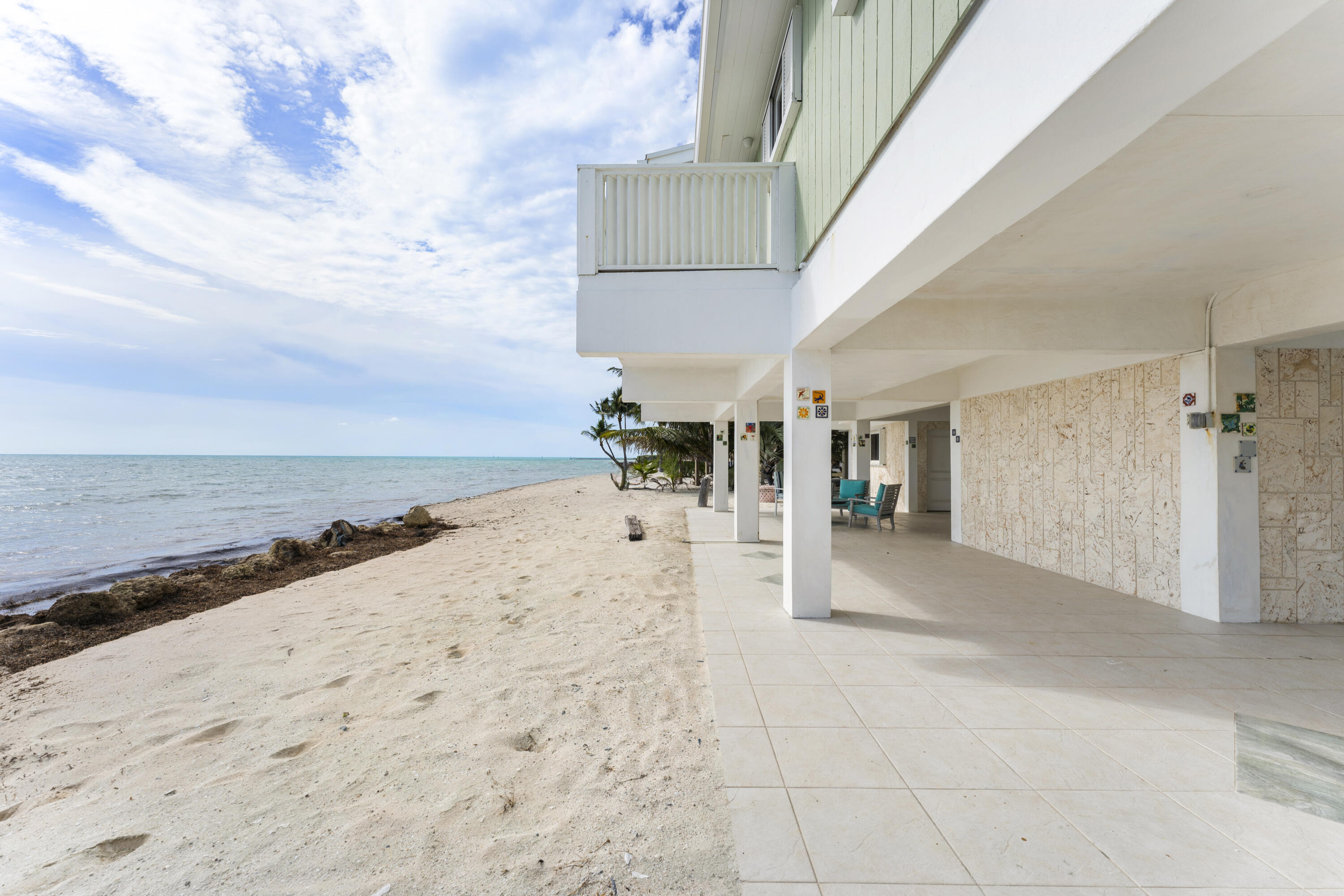 133 Sunset Drive Islamorada, FL 33036 - Photo 12 of 81 a view of a walk in closet