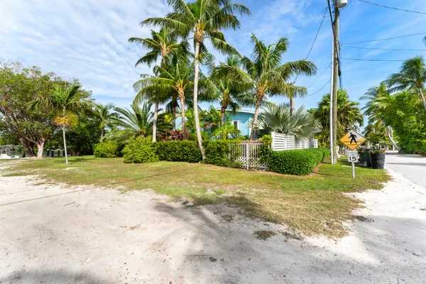 $3,500,000 | 133 Sunset Drive, Islamorada, FL 33036