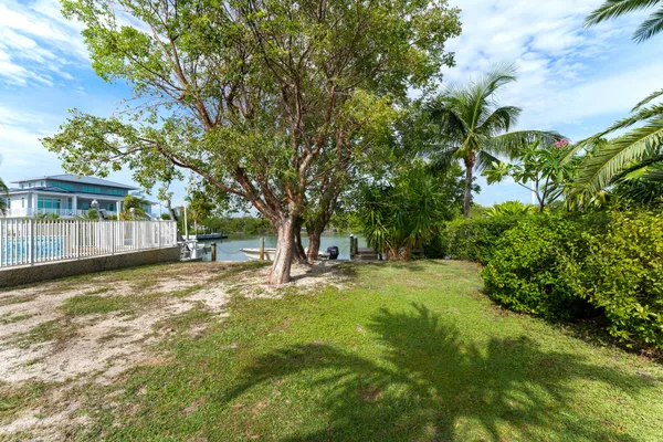 $3,500,000 | 133 Sunset Drive, Islamorada, FL 33036