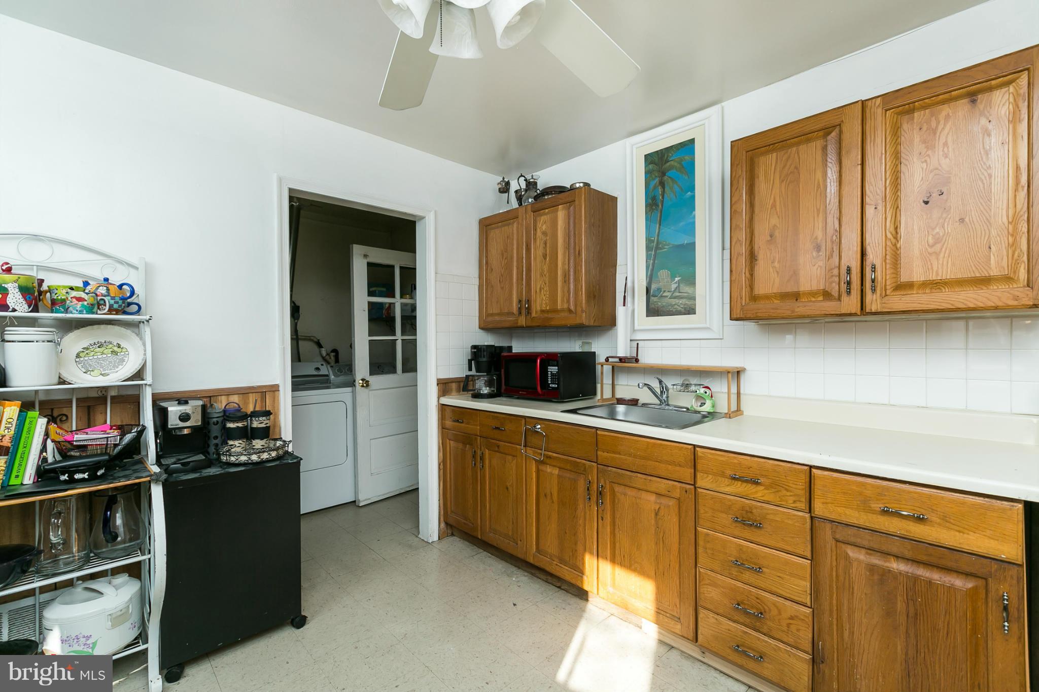 2805 Sheraton Street Silver Spring, MD 20906 - Photo 6 of 24 Kitchen