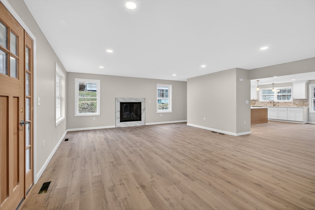 65 Ormonde Road Methuen, MA 01844 - Photo 15 of 42